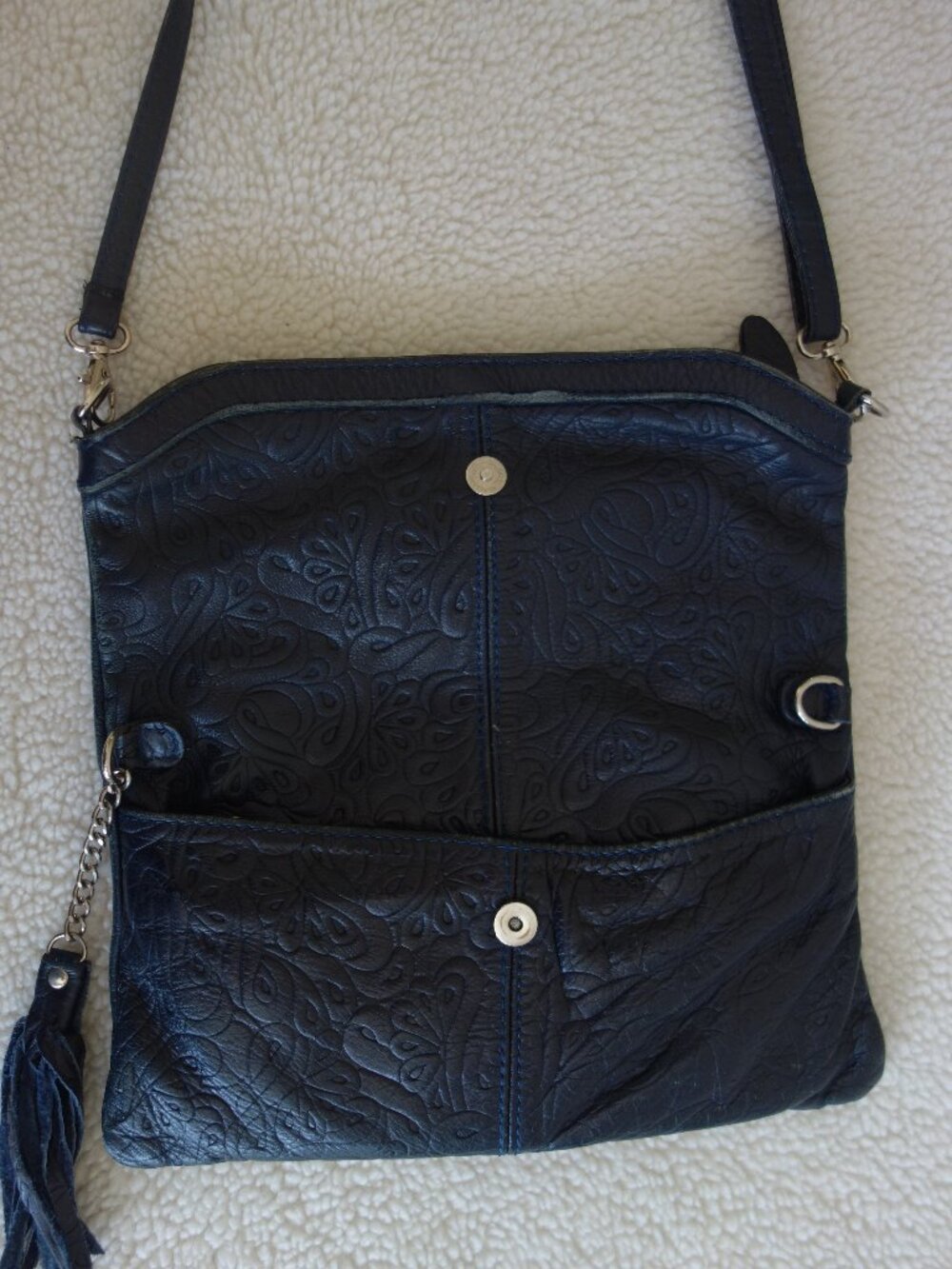 Unbranded Soft Tooled Black Leather Cross Body Fold-Over Purse